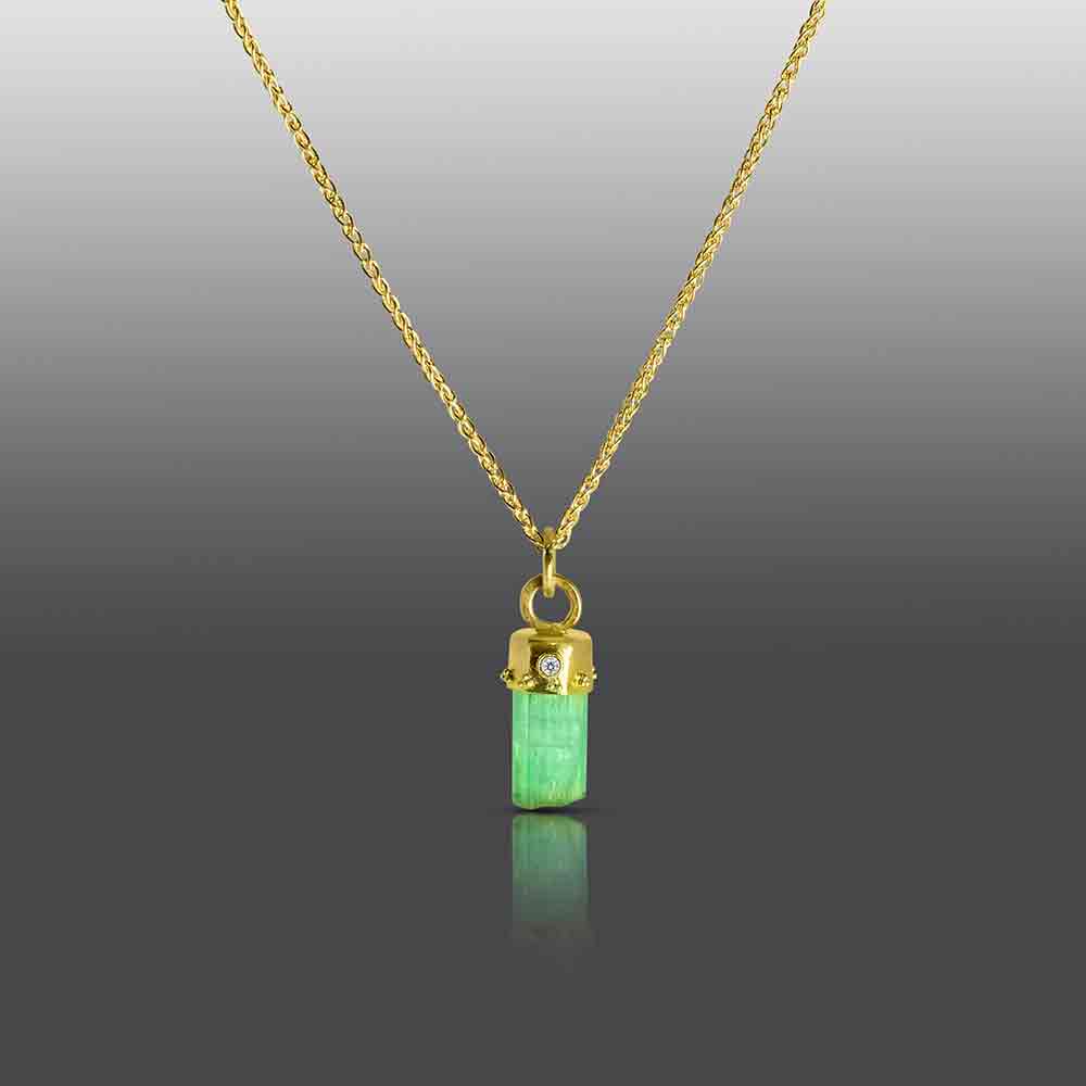 Antique Emerald Rhinestone Necklace - Silver - Timeless Elegance - ApolloBox